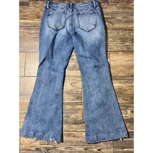 Petra 153 Women's Distressed Frayed Hem Flare Bell Jeans Light Wash Size 15/31 Blue