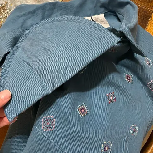 Napa Valley Embroidered Geometric Boho Style Collared Button Down Size Large Blue