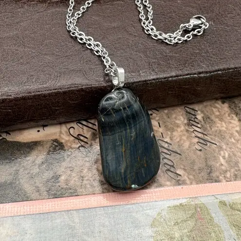 Handmade Oregon Coast Tumbled Stone Necklace – 18” Stainless Steel