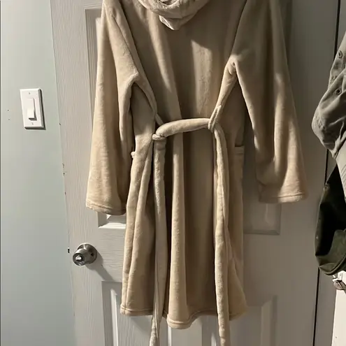 Summer & Rose Plush Cream Hooded Robe