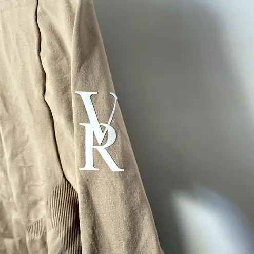 Victoria Rose Equestrian Top Womens L Fawn Seamless Performance Compression Tan Size L