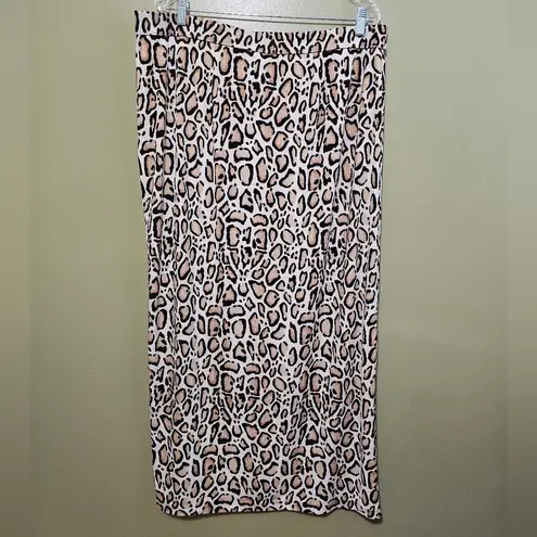 Lane Bryant  Cheetah Print Maxi Skirt Size 18/20 with Slit.