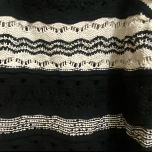 Loft Ann Taylor  Womens Crocheted Tank Top XL Black & White Ruffle Sleeve Crochet
