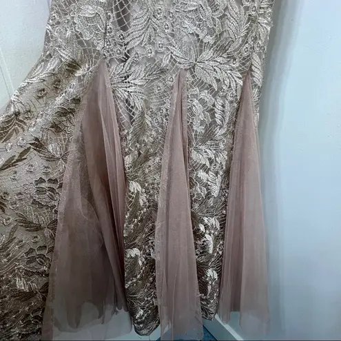 Alex Evenings Size 6 Long & Fit & Flare Dress Godet Detail w/all over Embroidery