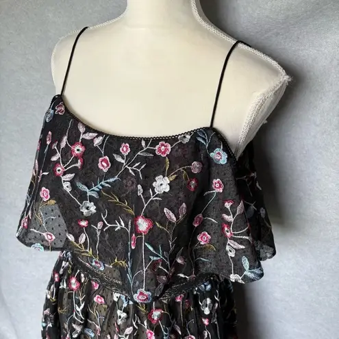 Adrianna Papell Dress Sz 8 Black OffShoulder Floral Embroidery Ruffled Boho Chic