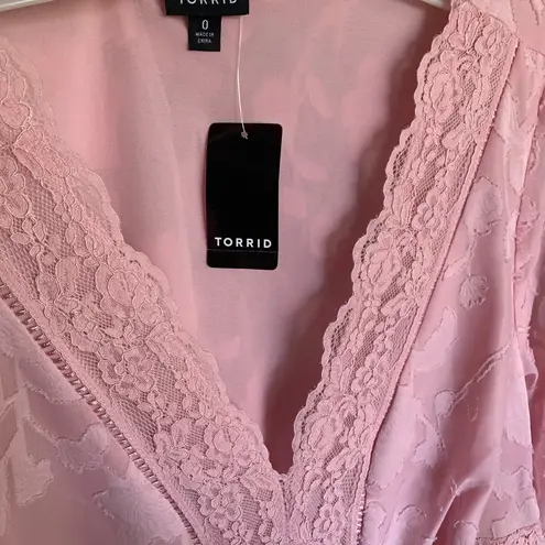 Torrid  NWT Babydoll Clip Floral Long Sleeve Top Pink