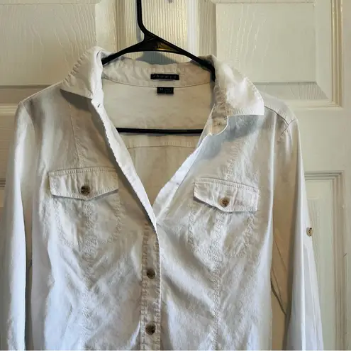 Theory  White Linen Button Down Shirt With Brown Buttons thumbnail 2