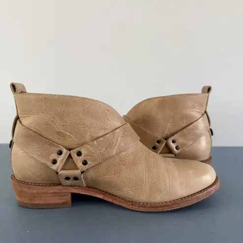 Koolaburra by UGG Santa Barbara Dame Leather Light Tan Harness Ankle Booties Size 6.5