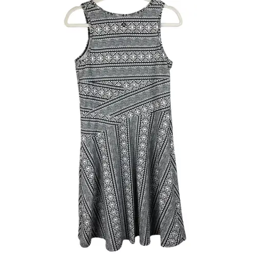 prAna Amelie Black & White Printed Stretch V-Neck Tank Fit & Flare Size Small