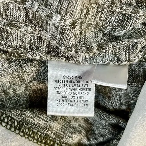 Soho Jeans New York & Company Large Grey Sweater White Bottom Gray - Image 9