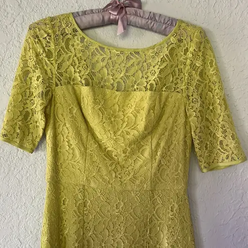 Chartreuse lace dress! Yellow Size 2