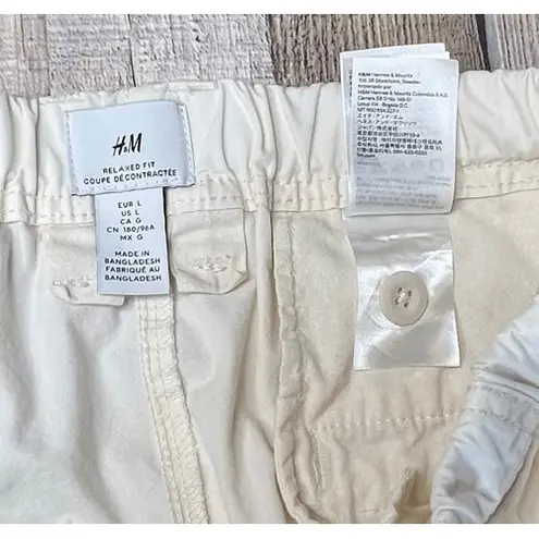 H&M  Relaxed Fit Cream Tapered Chino Slacks Pants‎ LARGE Normcore Casual - Image 9