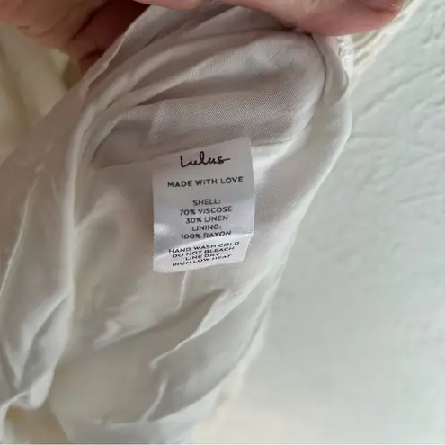 Lulu’s Super Sweet White Smocked Ruffled Tie