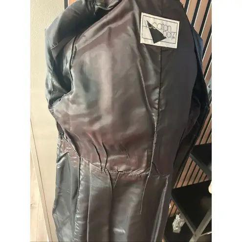 Yucatán bay black leather dress vintage size 8 long sleeve from fitting stylish