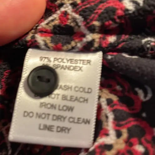 Harlowe $ Graham Harlowe & Graham Black with Red, Tan, White Regal Print Long Sleeve Blouse S