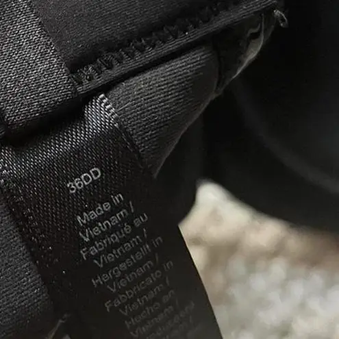 SKIMS  Fits Everybody Strapless Bra