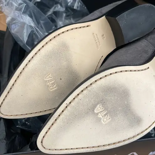 NIB RTA WOMEN SHORT COUNTRY WESTERN VINTAGE BOOTS SZ 38 / 8