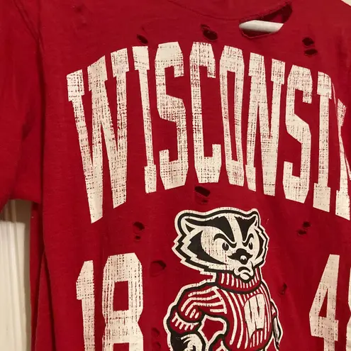 Colosseum Wisconsin Badgers  Red Short Sleeve T Shirt Women Small Distressed