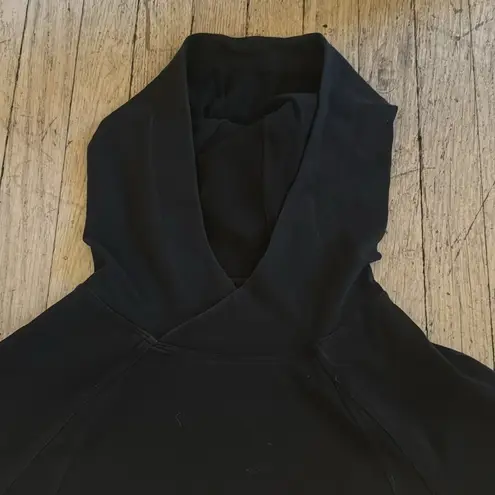 Lululemon  Cropped Hoodie