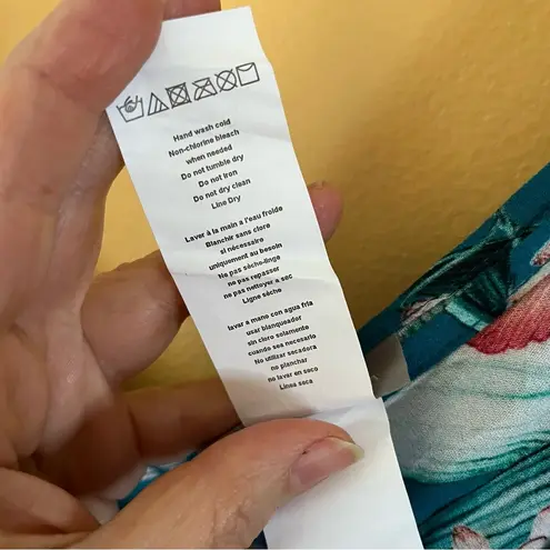 La Blanca La Blanka Flyaway Orchid V-neck dress , size L/ XL, NWT