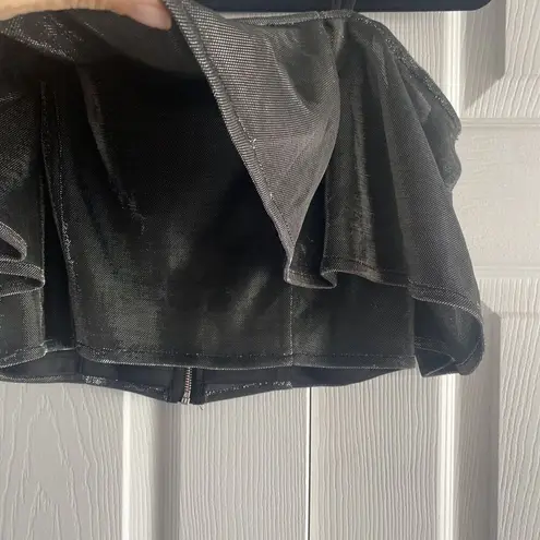 After Market Women's Mettalic Silver Cropped Ruffle Going Out Small Top