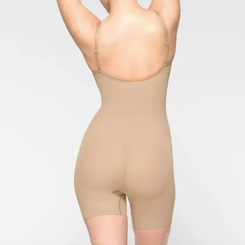 SKIMS Seamless Sculpt Mid Thigh Bodysuit With Open Gusset 2X