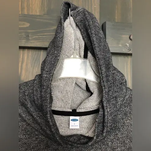 Old Navy  grey hooded sweatshirt with front pocket