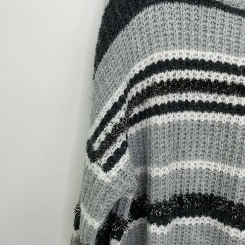 a.n.a  A New Approach Sweater Womens LARGE Grey Black White Striped Knit Pullover