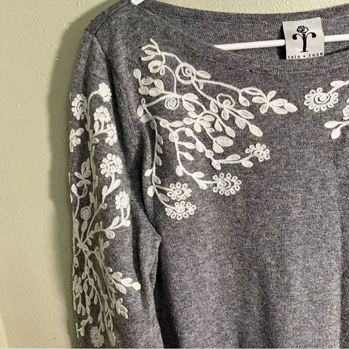 Rain + Rose Stitch Fix Sabo Embroidered Accents Pullover Gray Size M