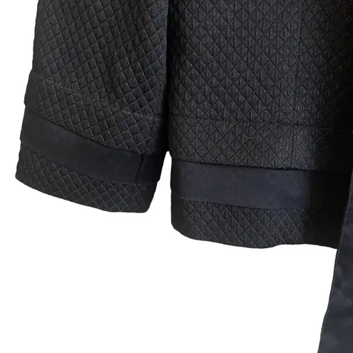 Tahari Women Cropped Jacket Silk Trim Embossed Texture Career Event Evening Wear