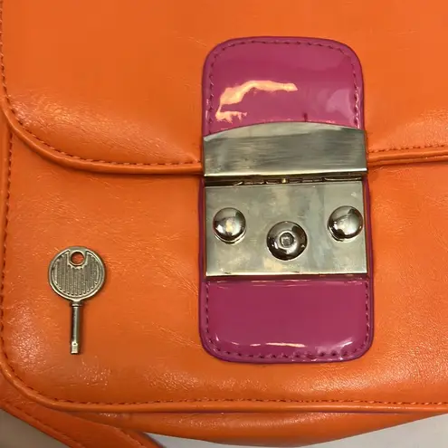 The many moods of Poppie Jones mini hand bag Pink