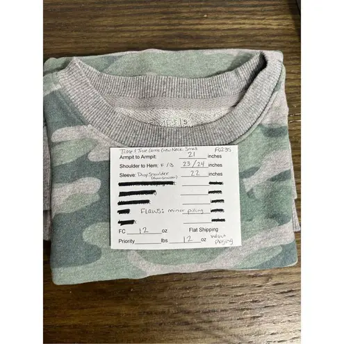 Time and Tru Camo Crew Neck Sweatshirt Size Small Women’s Green and Grey