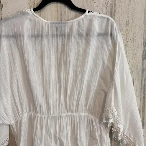 *Club Z Collection Women's XL White Lace Trim Kimono Swim Beach Summer