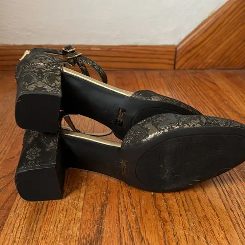 Unisa  NWOT Black and Metallic Gold Textured Lace Block Heel Ankle Strap Shoes