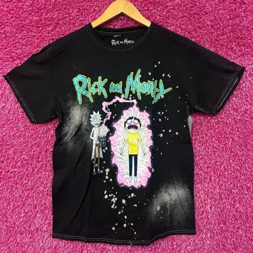 Rick and Morty Zapping Morty bleach dye T-shirt size medium
