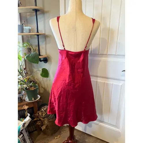 Madison & Max Intimates Red Floral Embroidered Satin Slip Nightgown Small
