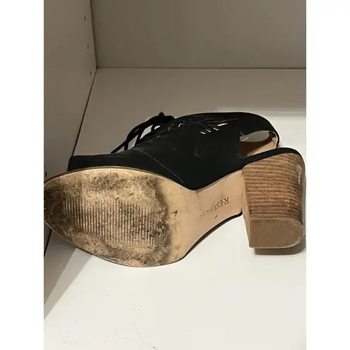Restricted high heel black cut out‎ shoes size 6.5
