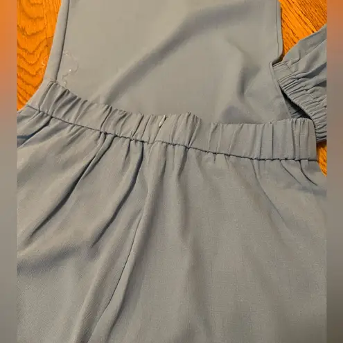 Nwt two piece wide leg pants and long sleeve matching top size M Blue Size M