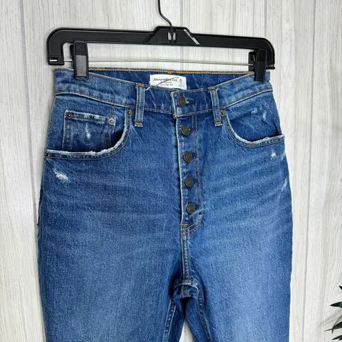 Abercrombie & Fitch  The Kick Flare Ultra High Rise Jeans size 26/2 Short