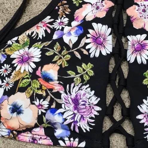 Kenneth Cole  Reaction hi-neck floral bikini top.