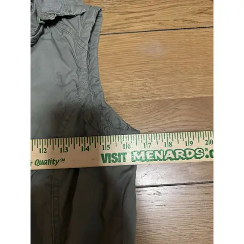 Ymi Green Cargo Vest Style V1237 Size Medium Camo Pockets Zip Pockets Hooded