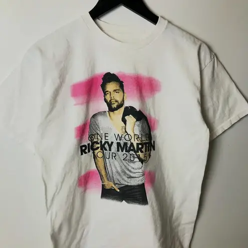 2015 One World Ricky Martin Tour T Shirt Artist Concert Graphic Tee M Size M
