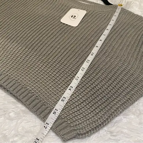 Elodie Crew Neck Knit Pullover Crop Sweater in Gray XS NWT