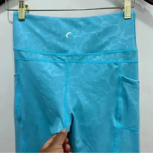 Zyia  Aqua Paradise Light n Tight Hi-Rise Capri 20” Size 6-8