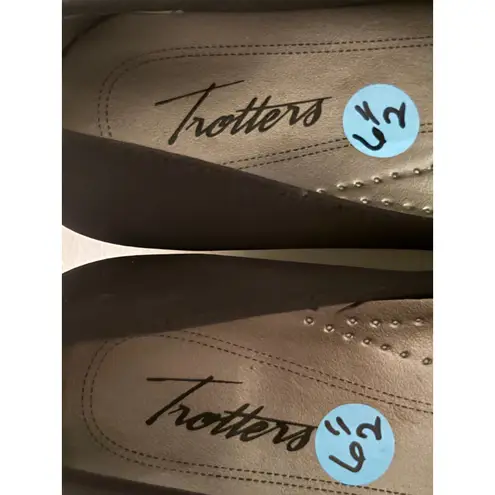 Trotters Black Fabric Block Heel Pumps Women's Size 6.5W Comfort Shoes