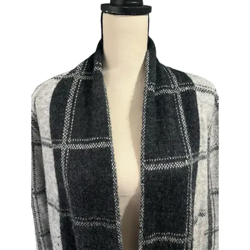 Tahari  Women's Black Grey Plaid Wool Blend Long Line Cardigan Sz M Classic Cozy