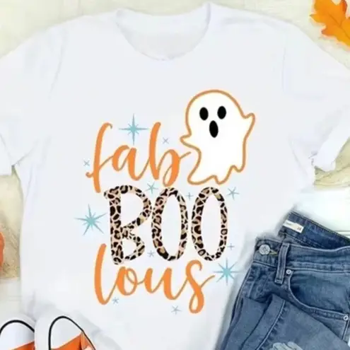 Womens FaBOOlous Short Sleeve tee in sz medium bust flat 19" White