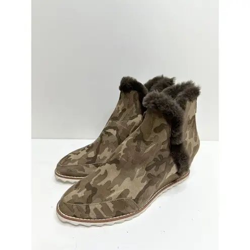 Pelle Moda Shoes Womens Size 6.5 Erin Faux Fur Trim Wedge Camouflage Bootie Green