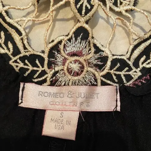 Romeo + Juliet Couture  - Top - Size S