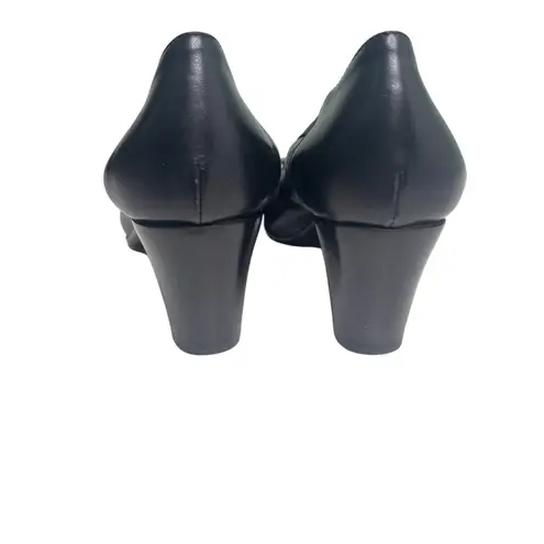 AGL Black Patent Leather Cap Toe Block Heel Pump 39.5 Size 9.5